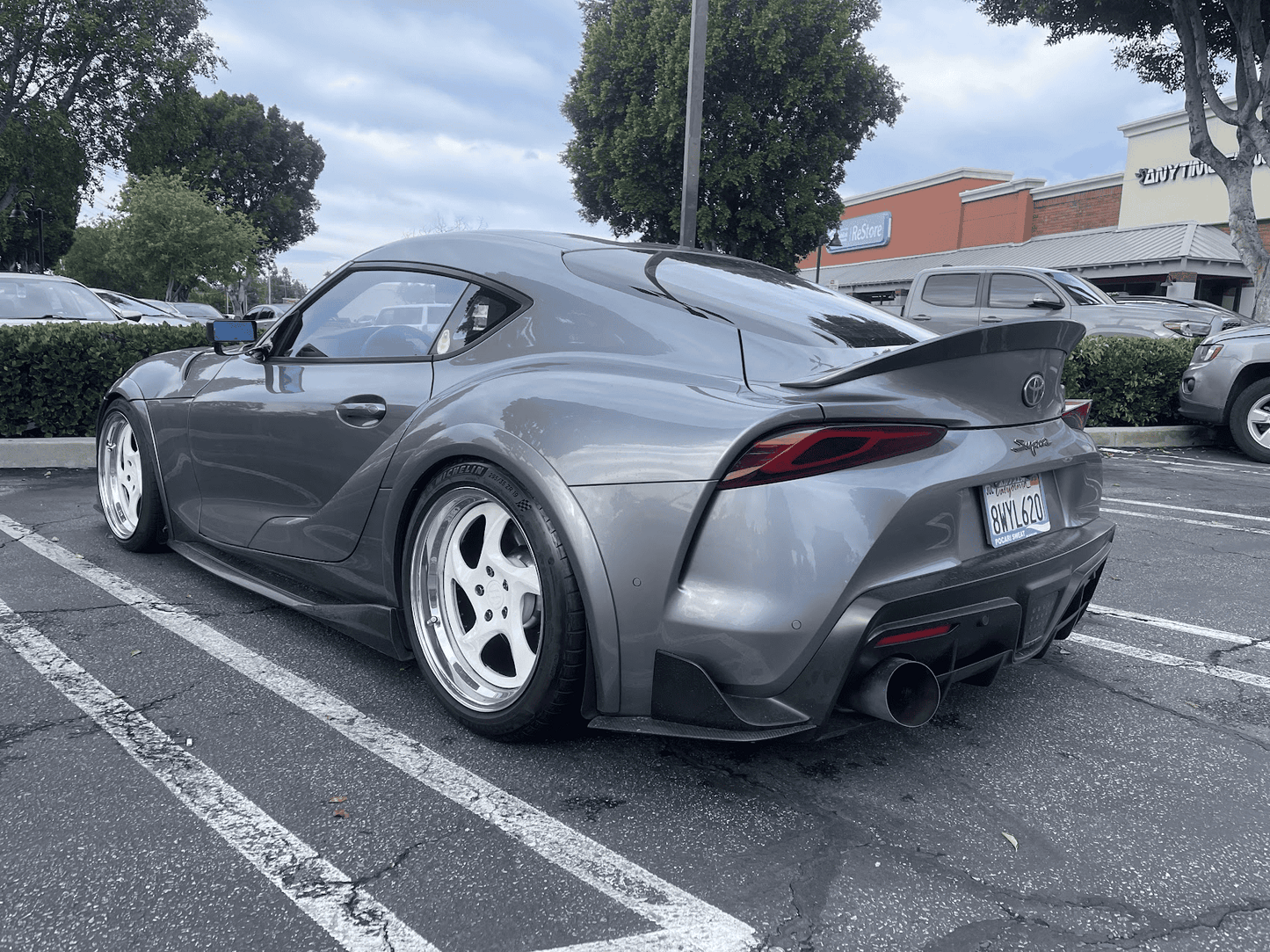 TOYOTA A90 A91 SUPRA VARIS STYLE CARBON FIBER SIDE SKIRTS