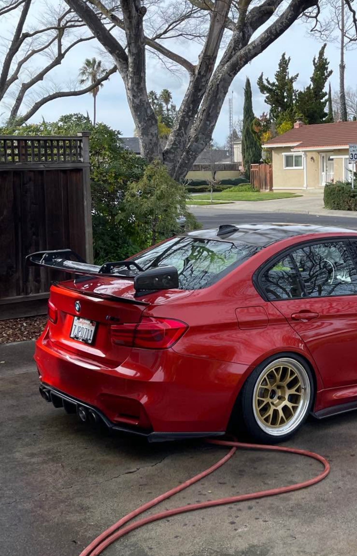 ADRO AT-R1 Style Carbon Fiber Swan Neck Wing