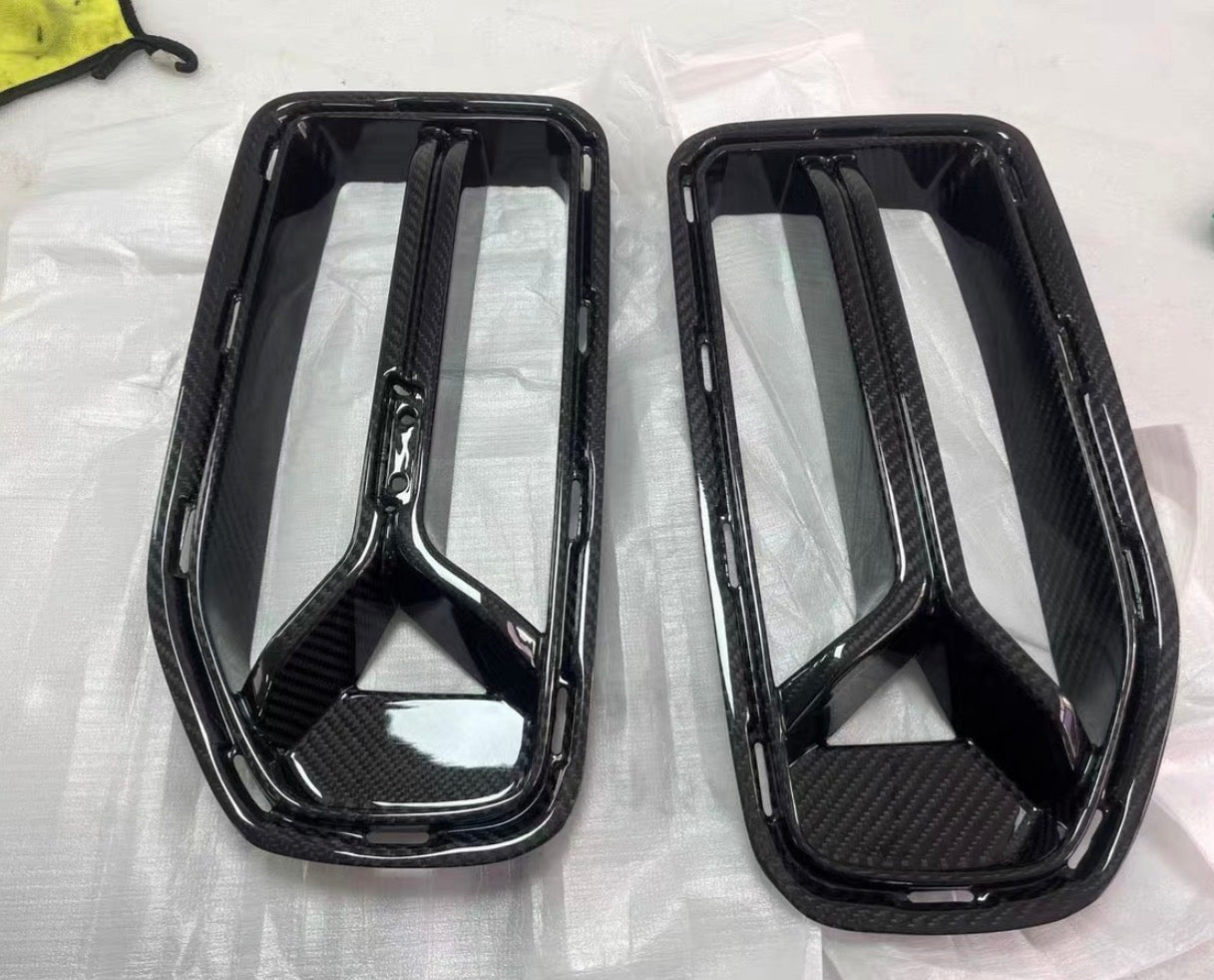 BMW G87 M2 CSL Style DRY CARBON FRONT GRILL REPLACEMENT