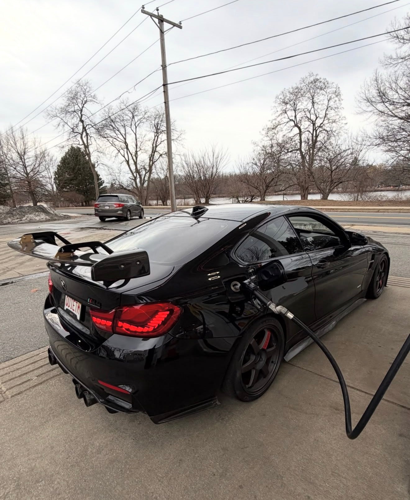 AD AT-R1 Style Carbon Fiber Swan Neck Wing