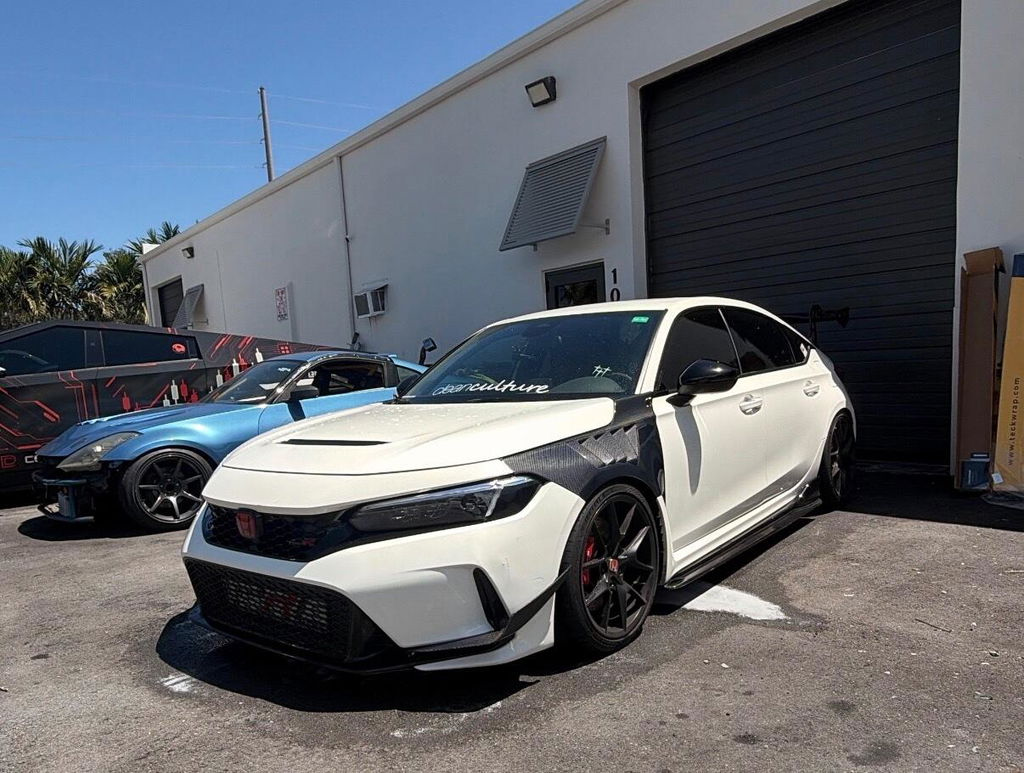 Honda Civic Type-R FL5 Big Vent Carbon Fiber Front Fender