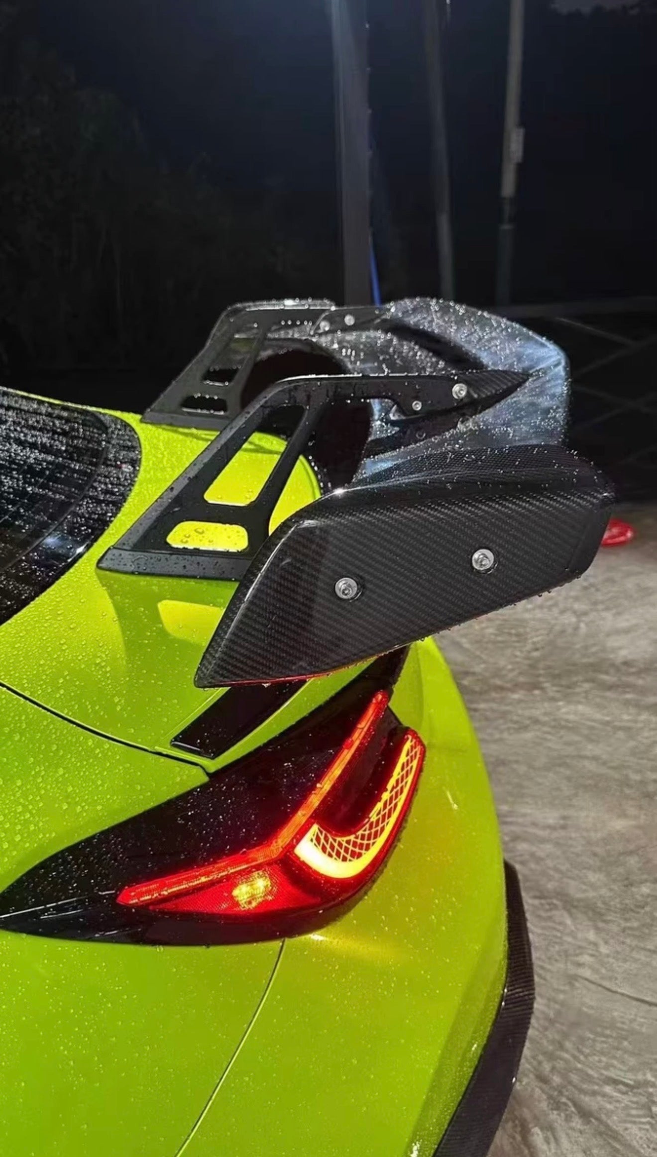 AD AT-R3 Style Carbon Fiber Swan Neck Wing
