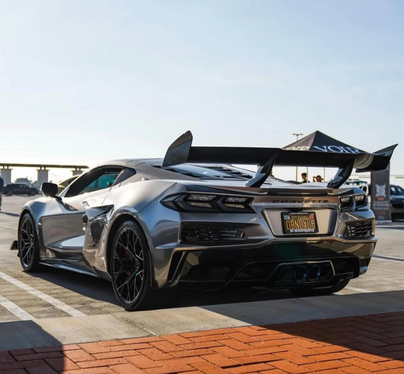 Chevrolet Corvette C8 ZR1 ZTK Style Full Carbon Rear Wing Spoiler