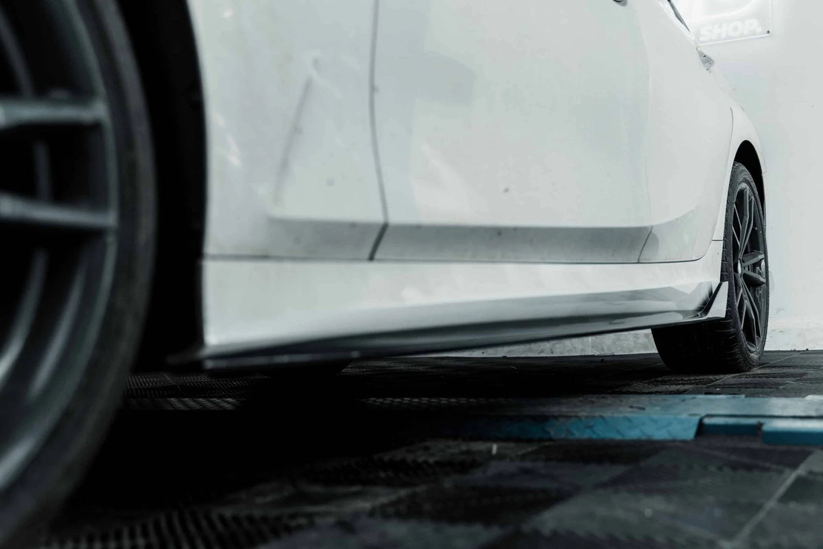 BMW G20 3-Series AD Style Carbon Fiber Side Skirt