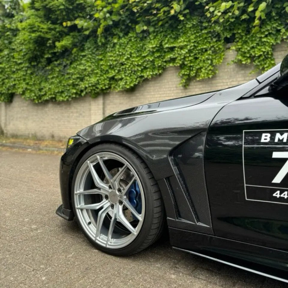 BMW F30 3-Series Vented Carbon Fenders